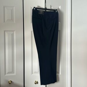Tahari slim leg trousers